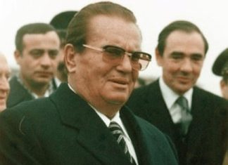 Šala je koštala papreno: Ovako je glasio vic o Titu zbog kojeg je 22-godišnja novinarka završila na Golom otoku Šala je koštala papreno: Ovako je glasio vic o Titu zbog kojeg je 22-godišnja novinarka završila na Golom otoku - featured image