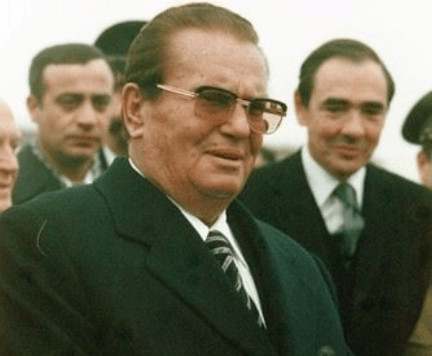 Šala je koštala papreno: Ovako je glasio vic o Titu zbog kojeg je 22-godišnja novinarka završila na Golom otoku Šala je koštala papreno: Ovako je glasio vic o Titu zbog kojeg je 22-godišnja novinarka završila na Golom otoku - featured image