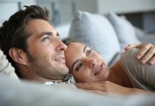 Evo koliko minuta zaista treba da traje intimni odnos da bi žene bila zadovoljna! Evo koliko minuta zaista treba da traje intimni odnos da bi žene bila zadovoljna! - featured image