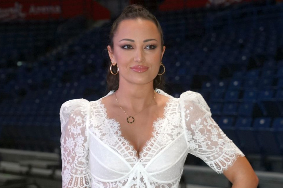 Skinula 23 kilograma i nikada ih nije vratila: Dijeta Aleksandre Prijović topi salo brzinski, a jedna stvar je posebno delotvorna - featured image Skinula 23 kilograma i nikada ih nije vratila: Dijeta Aleksandre Prijović topi salo brzinski, a jedna stvar je posebno delotvorna - featured image