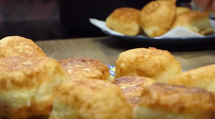 Uštipci bez kvasca gotovi za 15 minuta: Mirišu na djetinjstvo, mekani kao pamuk! Uštipci bez kvasca gotovi za 15 minuta: Mirišu na djetinjstvo, mekani kao pamuk! - featured image
